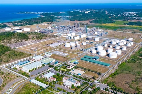 Dung Quat oil refinery contributed to helping Petrovietnam continue its growth in the first five months of 2024. (Photo: VNA)