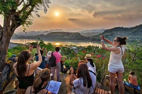 Lao relaxes its visa policy to attract more international visitors. (Photo: Laotiantimes)