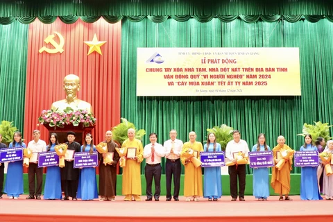 An Giang province launches a campaign to mobilise resources to do away with substandard houses across the locality. (Photo: VNA) 