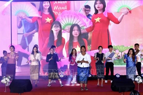 Summer camp for young overseas Vietnamese kicks off in Hanoi