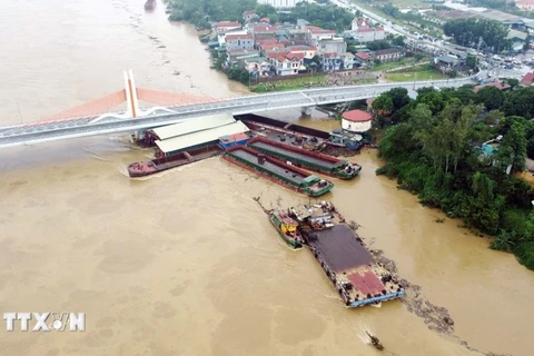 Localities rush to address flood aftermath