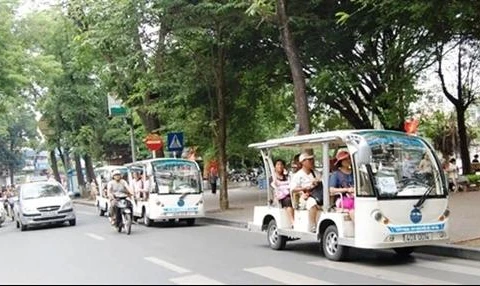 HCM City’s tourism sector offers green transportation services