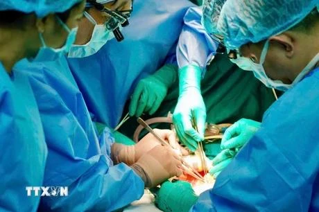 Heart transplant across Vietnam completed in 10 hours