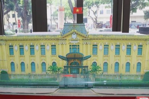 Exhibition on historic August days in Hanoi