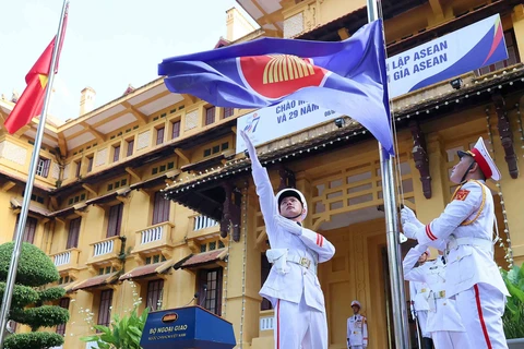 Vietnam makes active contributions to ASEAN development