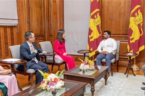 El presidente de Sri Lanka, Anura Kumara Dissanayake, recibió a la embajadora de Hanoi en Colombo, Trinh Thi Tam (Fuente: VNA)