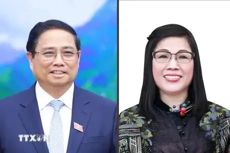 El primer ministro Pham Minh Chinh, y su esposa. (Fuente: VNA)