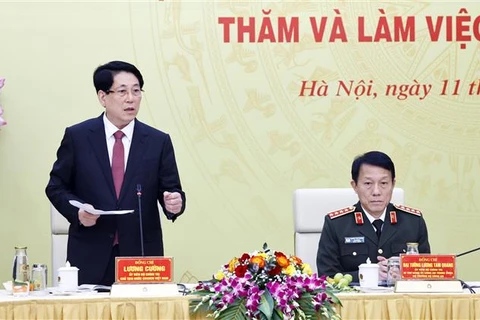 El presidente de Vietnam, Luong Cuong, habla en la reunión. (Fuente: VNA)