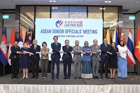 Вьетнам принял участие в ряде встреч АСЕАН в Лаосе