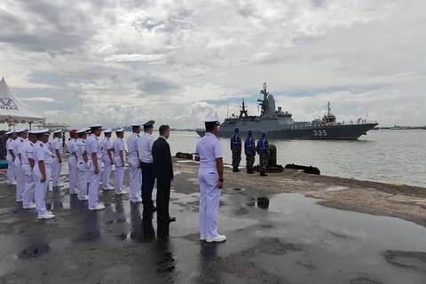 Los buques de guerra de la Flota del Pacífico de Rusia atracaron recientemente en Surabaya, Indonesia. (Fuente: Russia Today)