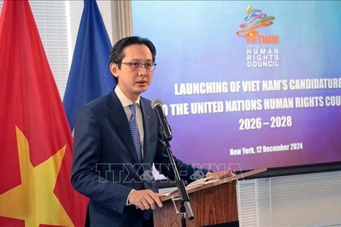 El viceministro de Relaciones Exteriores vietnamita Do Hung Viet en la ceremonia (Fuente: VNA)