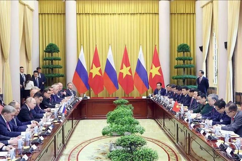 Entretien entre le président vietnamien Tô Lâm et le président russe Vladimir Poutine, à Hanoi, le 20 juin. Photo: VNA