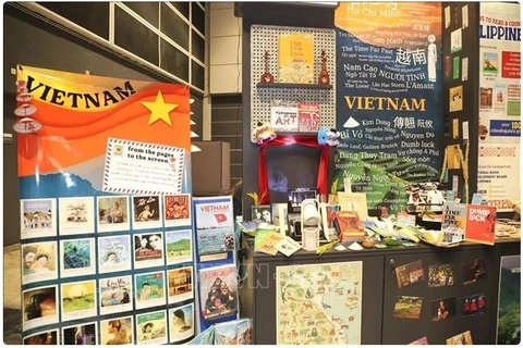 Le stand vietnamien à la 34e Foire du livre de Hong Kong. Photo : VNA