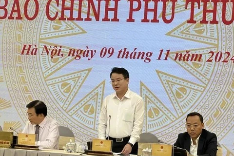 Le vice-ministre du Plan et de l’Investissement Trân Quôc Phuong s’exprime lors de la conférence de presse régulière du gouvernement. Photo : VNA