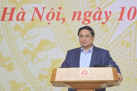 Le Premier ministre Pham Minh Chinh a lancé une campagne nationale pour éliminer les habitations temporaires et délabrées d’ici à la fin 2025. Photo : VNA