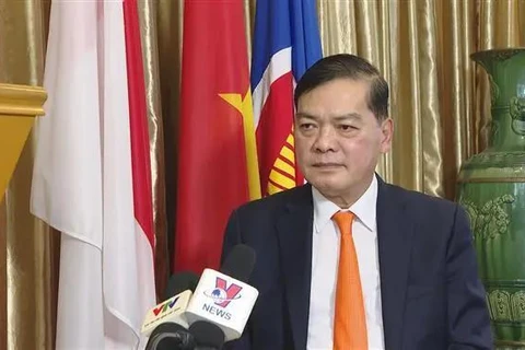 L’ambassadeur du Vietnam à Singapour, Mai Phuoc Dung. Photo: VNA