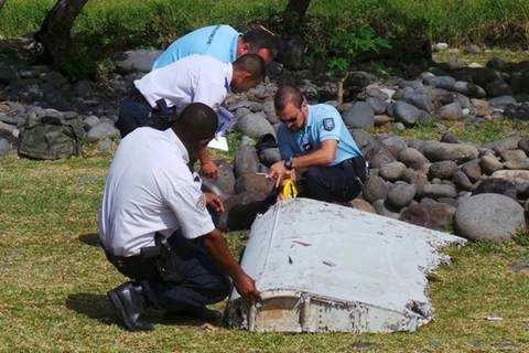 Malaysia: newly-found debris belongs to Boeing 777 