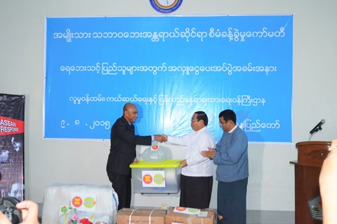 ASEAN supports flood victims in Myanmar 