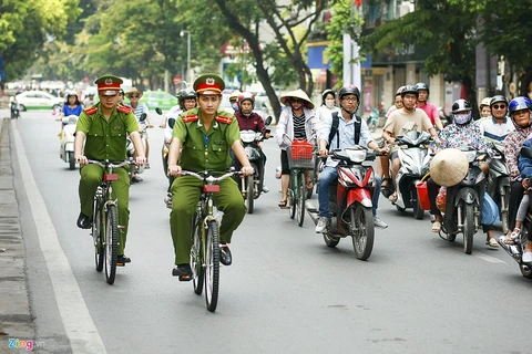 Hanoi pilots bike patrol in urban districts 