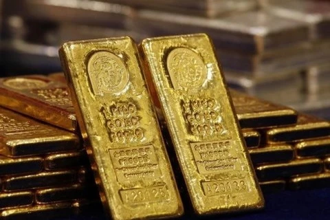  Gold, USD prices spike 