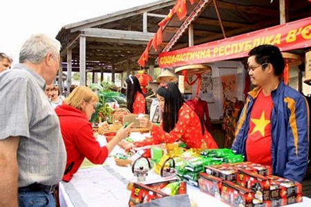 Vietnamese products light up traditional Ukrainian fair