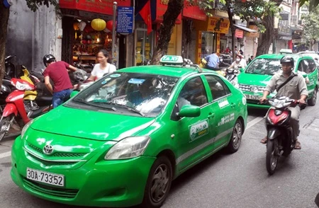 Vietnam eyes lower transport prices