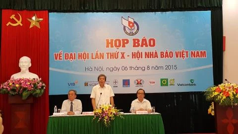 Over 500 delegates join 10th Vietnam Journalists Association Congress 