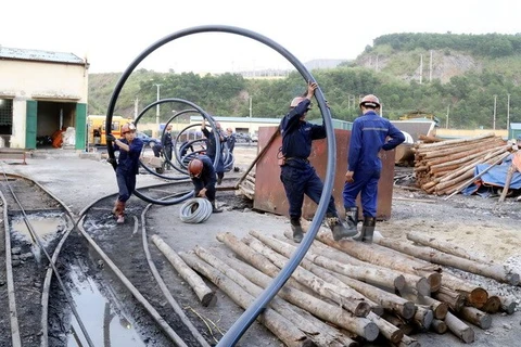 Quang Ninh: Efforts continue to rescue coal mining accident victim