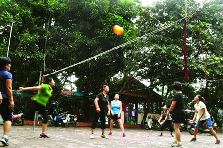 Soft volleyball keeps older generation active