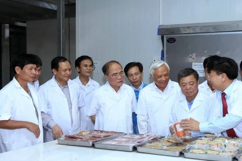 National Assembly Chairman pays working visit to Ha Tinh