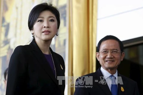 Red shirts party defends former Thai PM over rice pledging scheme