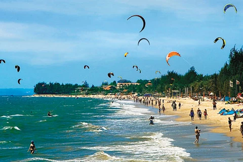 Binh Thuan to focus on sea sports, leisure tourism 