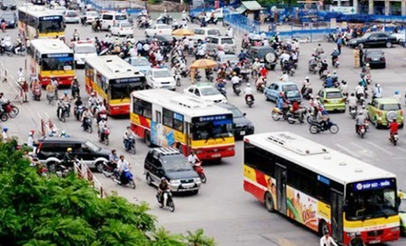 HCM City to allow ads on buses 