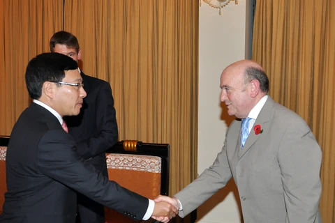 Vietnam, UK to tap defence cooperation potential