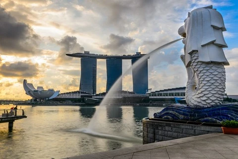 Singapore predicts modest economic growth next year 