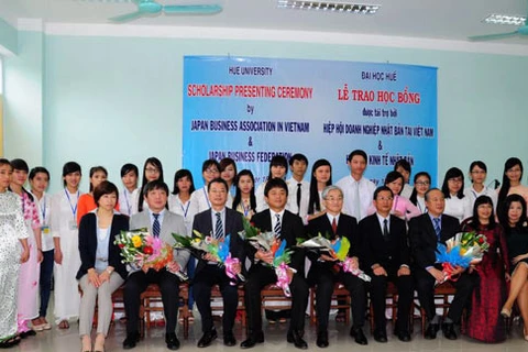Japan grants scholarships to Hue students 