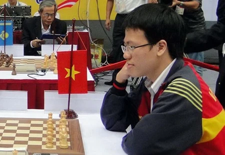 Vietnam's top chess ace at 32 in year-end rankings 