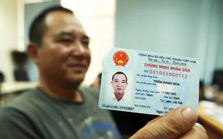 HCM City issues new 12-digit ID cards 