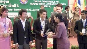 Vietnamese authors honoured at regional writers’ conference