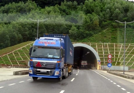 Phuoc Tuong – Phu Gia road tunnel in Hue opens to traffic