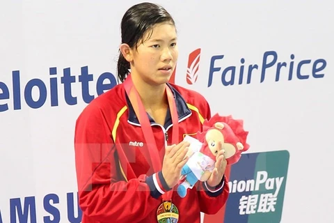 Swimmer Anh Vien named Vietnam’s 2015 best athlete