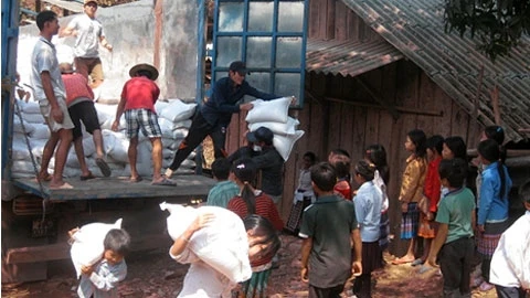 Lao Cai, Quang Tri provinces to get rice aid