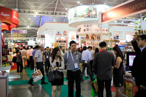 Vietnamese firms join Food & Hotel Asia 2016 exhibition 