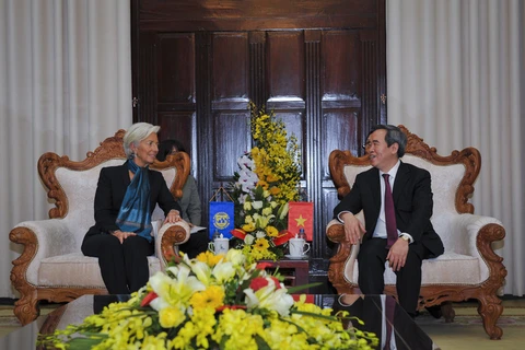 Central bank governor meets with IMF leader 