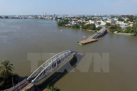Nearly 300 bln VND allocated for Ghenh bridge repairs