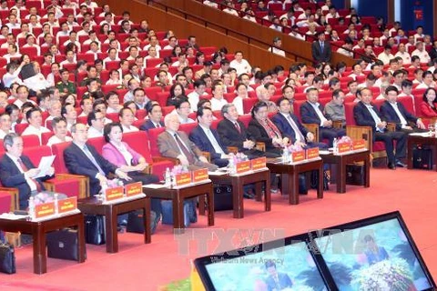 Key officials study 12th Party Congress Resolution