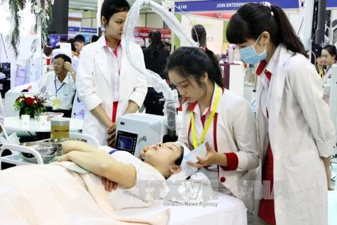 Medical products, services from 30 countries showcased in Hanoi