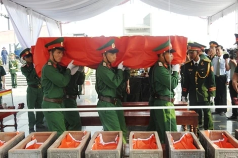 More volunteer soldiers laid to rest in Road 9 Cemetery