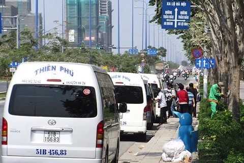 HCM City cracks down on illegal bus stations 