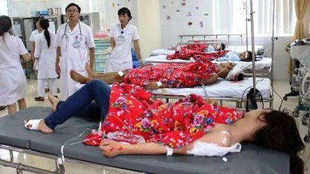 Quang Ninh: Lightning kills two, injures four 